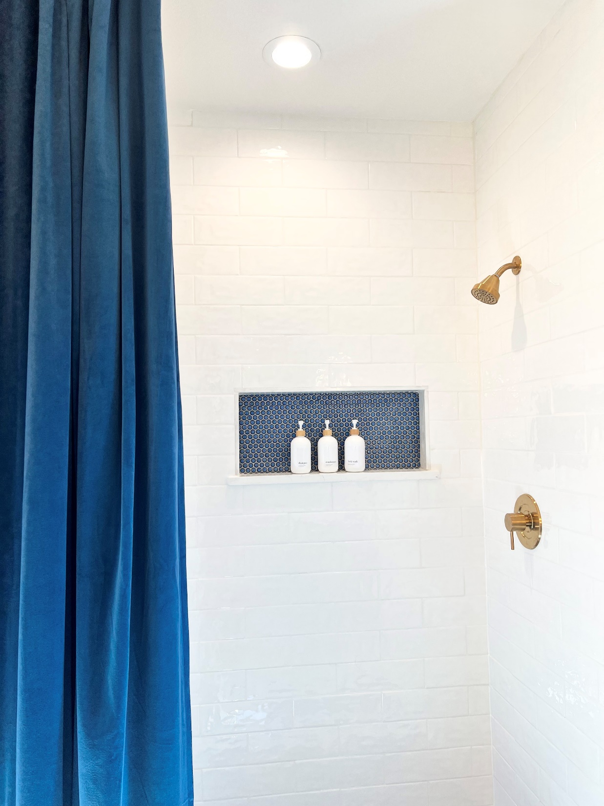 Guest bathroom interior design by San Antonio Interior designer Revive Design